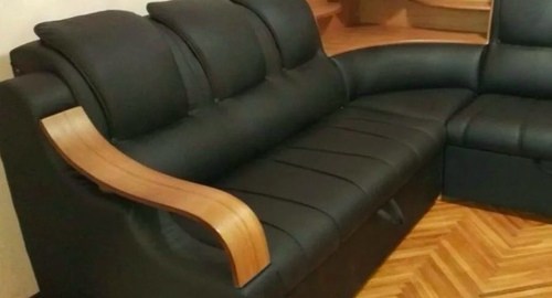 Перетяжка кожаного дивана. Омск